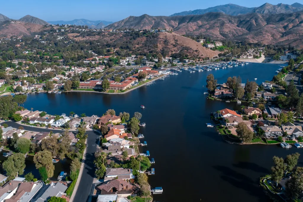 Aerial view of lakeside homes in Westlake